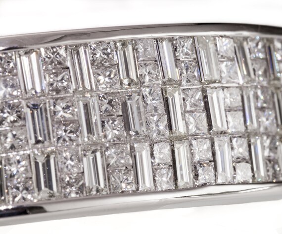 Gorgeous 18k White Gold & Invisible Set Diamond B… - image 5