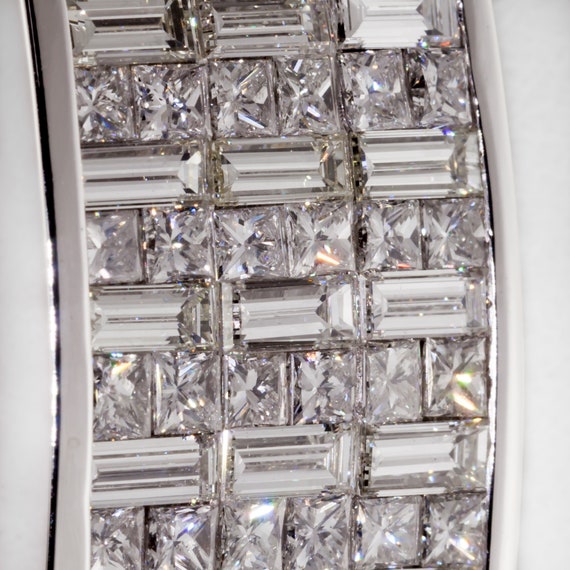 Gorgeous 18k White Gold & Invisible Set Diamond B… - image 7