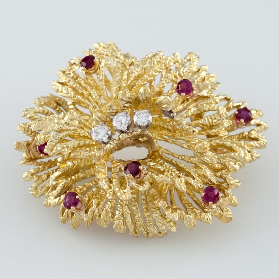18864 Tiffany and Co. Ruby 18k Yellow Gold Hook & Eye Bangle