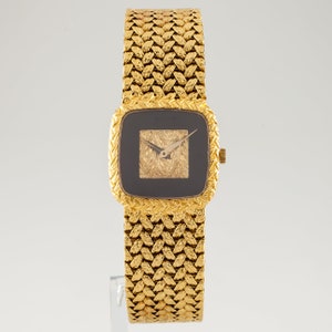 Piaget Ladies 18k Gold Wristwatch, Onyx Dial, 18 Jewel, Certificate, Ref. 9902D2