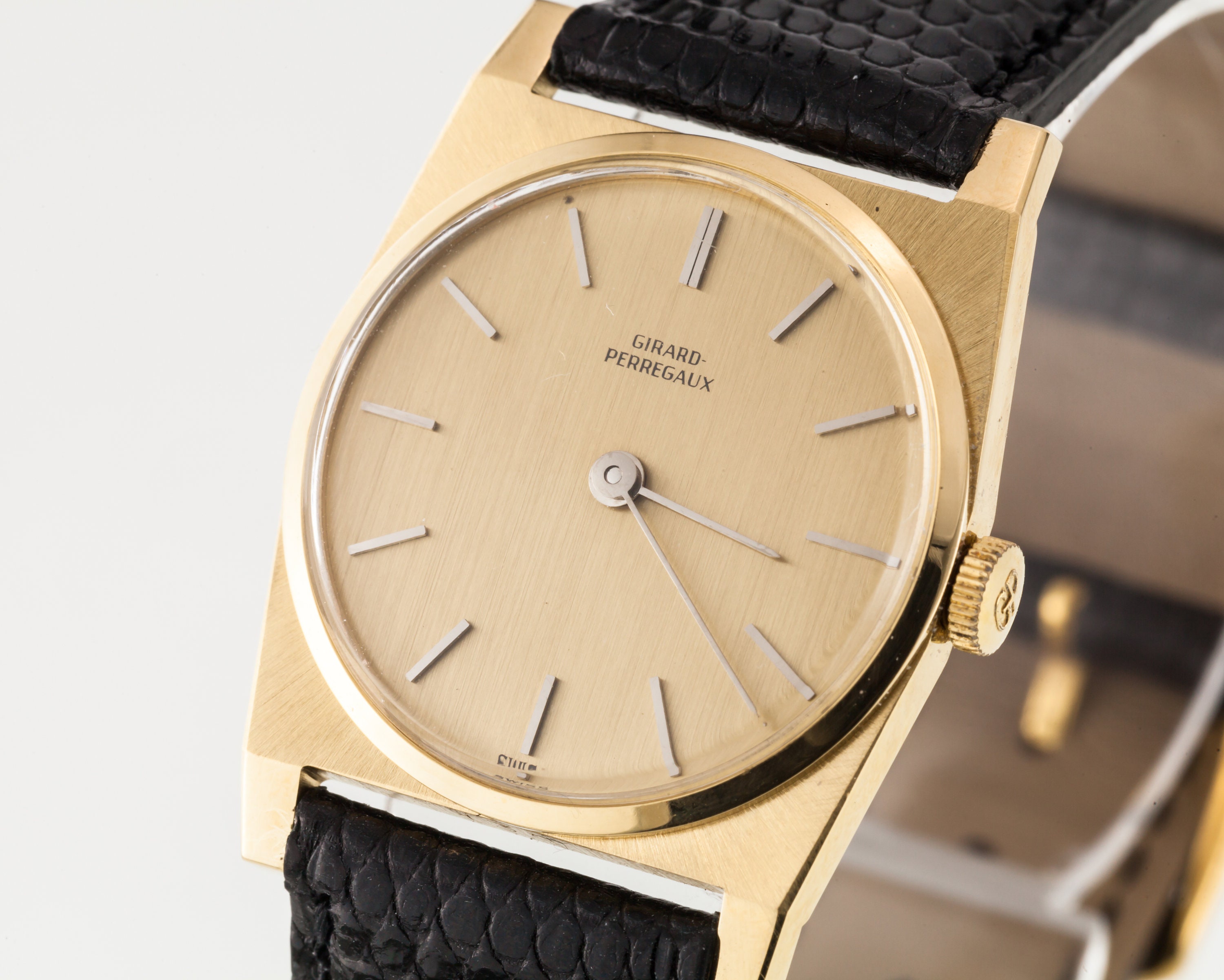 Girard Perregaux Women s 18k Yellow Gold Hand Winding Watch Leather Band 8592V