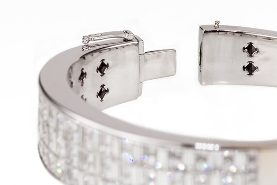 Gorgeous 18k White Gold & Invisible Set Diamond B… - image 9