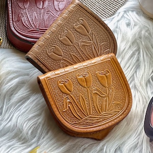 Embossed Floral Leather Coin Purse: Vintage Style Change Purse