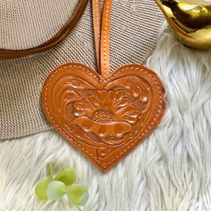 Hand Carved Leather Luggage Tags Personalized •  Custom luggage tags • Travel Gifts