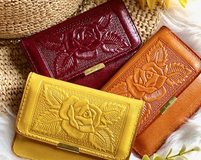 Vintage Style Leather Wallet • Small Card Holder for Women • Floral Mini Wallet • Minimalist Gift for Her