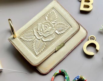 Small Leather Wallet for Women – AirTag Slot, Embossed Floral Design, Handmade Gift
