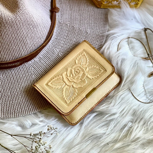 Small minimalist wallet women's • Leather women's wallets • personalized gifts for her