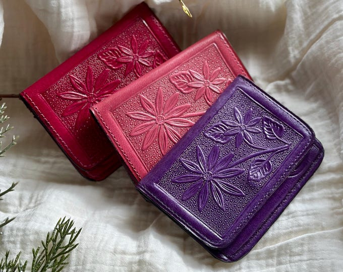Personalized Leather Wallets for women: Small Floral Keychain Wallet
