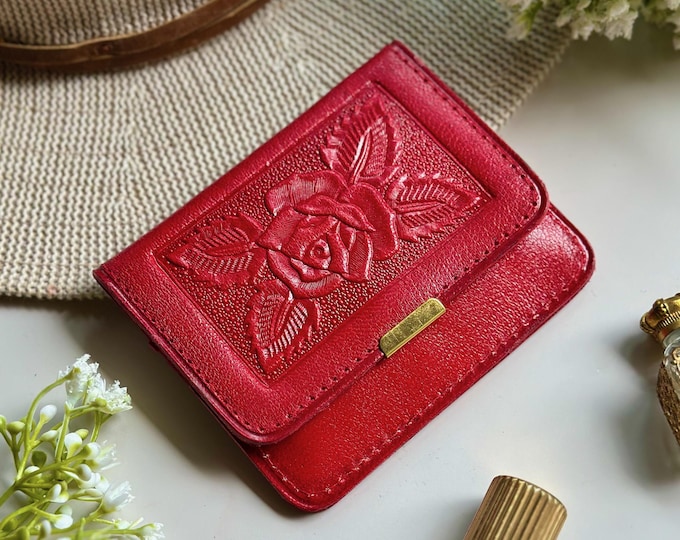 Small Leather Wallet – Personalized Gift for Best Friend • Minimalist Wallet for Women • Bridesmaid Gift Idea • Handmade Wallet