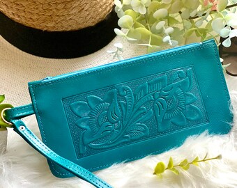 Wristlet Wallets