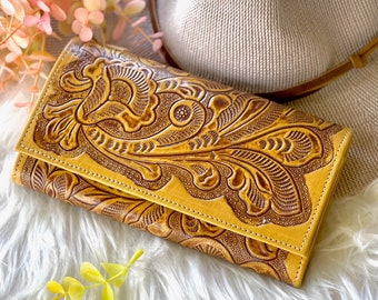Handmade leather clutches for women • wallets for women • women wallet leather • evening clutch