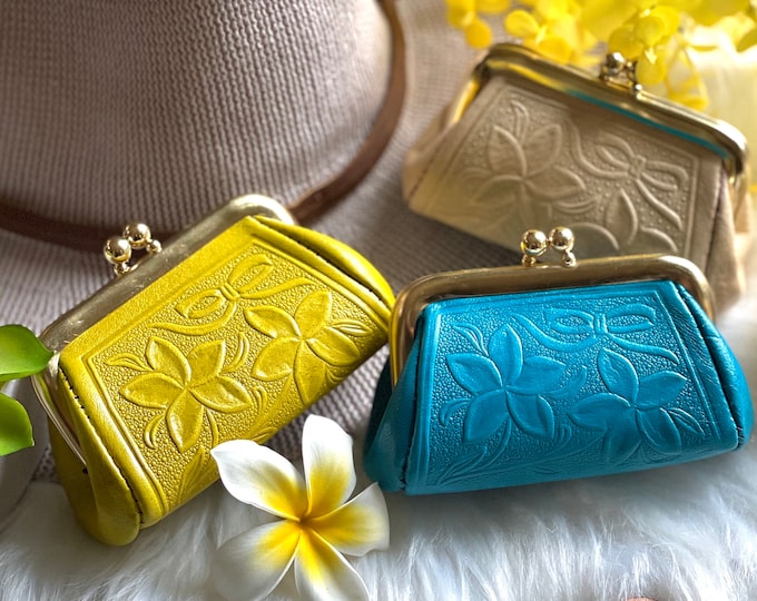 Handmade  Leather clasp coin purse • Leather change purse • gifts for her • floral coin purse