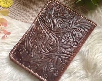 Personalized Leather Passport Cover for Men, Gift for Dad, Handmade Passport Holder, Birthday Gift for Husband, Travel Wallet