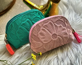 Handmade Leather Zipper Pouch: Small Cosmetic Bag