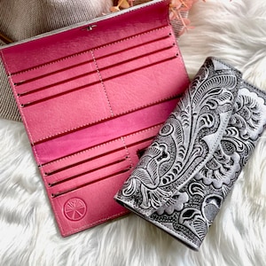Floral Leather Wallet for Women, Personalized Trifold Wallet, Engraved Gift for Mom or Wife