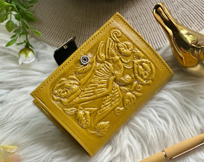 Handmade Leather Bifold Wallet: Embossed Floral Small Wallet