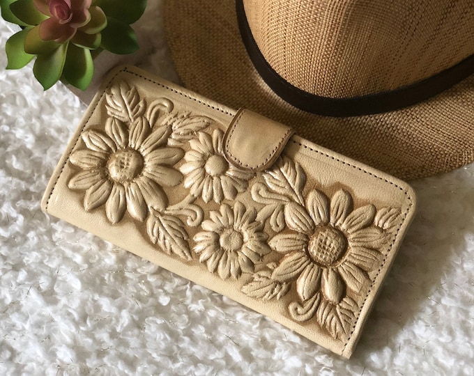 Women's Leather Wallet • Cute Sunflowers Handmade Gifts • Personalized Wallet Organizer