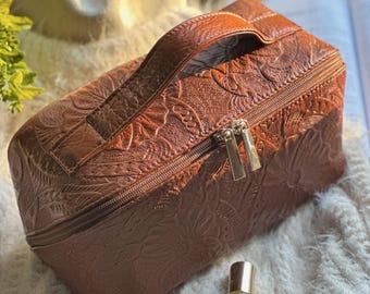 Personalized Makeup Case • Handcrafted Travel Organizer • Sustainable Gift