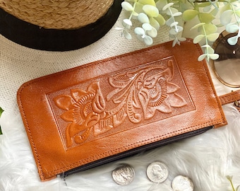 Leather wristlet wallet - Wristlet wallet women - woman wallet - Wristlet clutch - Cellphone purse - leather clutch - gift for her