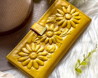 Handmade Sunflowers bifold wallet • Womens wallet • Sunflower gifts