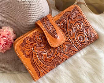 Handmade sustainable authentic leather women wallets • Tooled bohemian wallets • Gifts for her