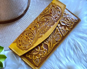 Handcrafted leather wallets for women • woman wallet • gift for her • Christmas gift