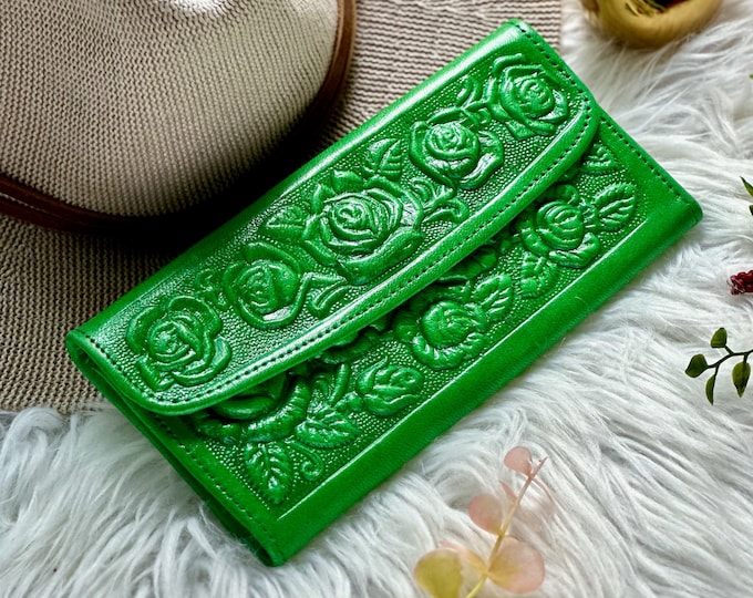 Embossed leather wallets for women • gift for mom  •  Handmade gift