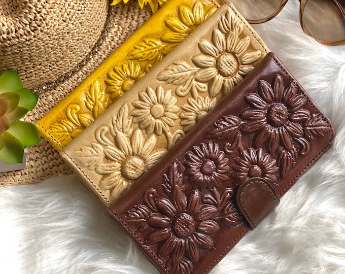 Handmade Sunflower Leather Wallet for Women • Credit Card Holder • Personalized Gifts for Her