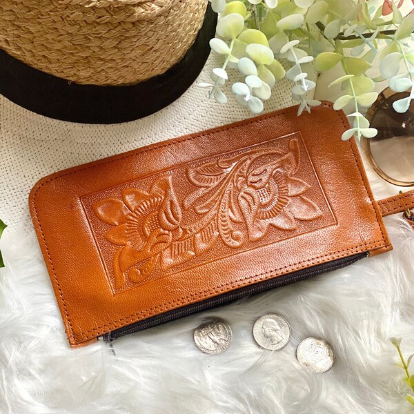 Leather wristlet wallet - Wristlet wallet women - woman wallet - Wristlet clutch - Cellphone purse - leather clutch - gift for her