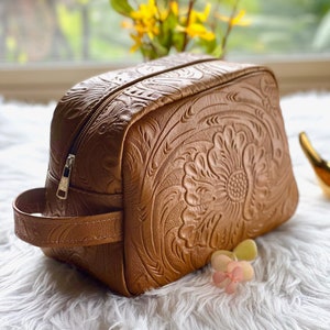 brown Leather Toiletry bags for women • Makeup bag leather • Boho bag for women • travel bag • cosmetic bag woman •travel gifts