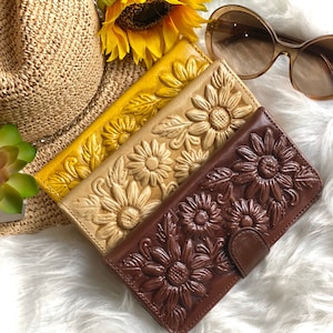 Handgefertigte Sonnenblume Leder Geldbörse für Frauen • Kreditkartenhalter • Personalisierte Geschenke für Sie