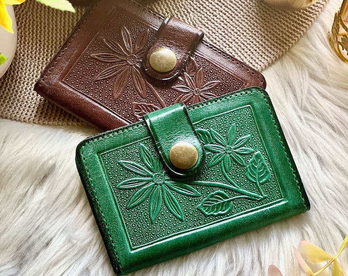 Handmade Leather Credit Card Holder • Boho Wallet with Daisies Flowers • Personalized Gifts • Slim and Minimalistic Women's Wallet