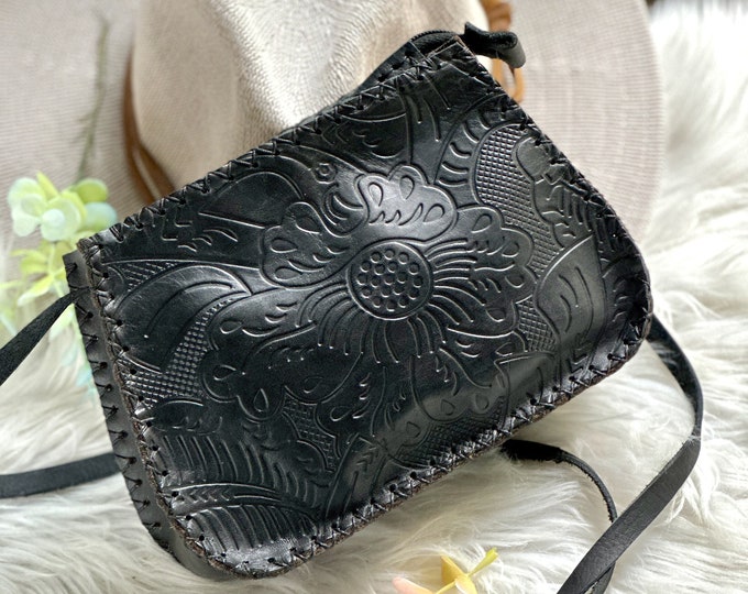 Handmade Small Crossbody Bag • Floral Boho Leather Purse • Personalized Gift for Her • Eco-Friendly Artisan Shoulder Bag