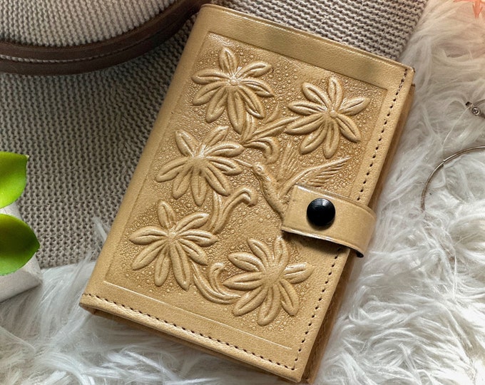 Small leather bifold wallet • leather women's wallets • Mother's Day gifts • women's wallets • vintage style