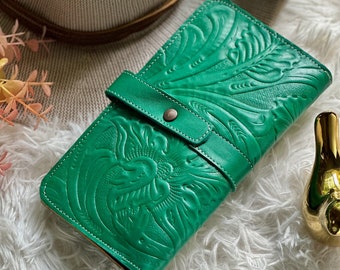 Handmade Leather Wallets for Women • Travel Wallets • Travel gifts for women