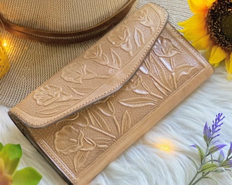 Vintage style wallet women • cute wallet • engraved wallet • wallet for women • leather gifts for her