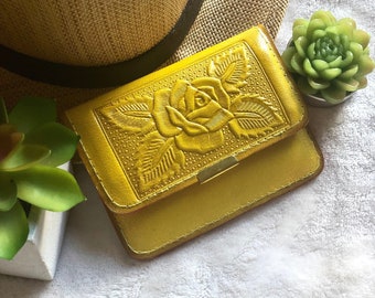 Small leather wallets for women  • Vintage style women's wallets  • Gifts for her