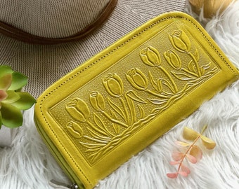 Personalized Tulip Leather Wallet for Women • Zip Around Clutch Wallet • Custom Gift for Her • Sustainable Leather Purse