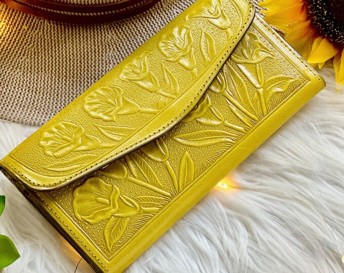 Vintage style wallet women • cute wallet • engraved wallet • wallet for women • leather gifts for her