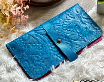 Vintage Orchids: Handmade Leather Bifold Wallet with Personalized Touch