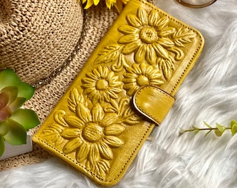 Sunflower Wallet for Women • Handmade Leather Wallet with ID Window • Personalized Bifold Gift • Floral Wallet for Sister or Mom