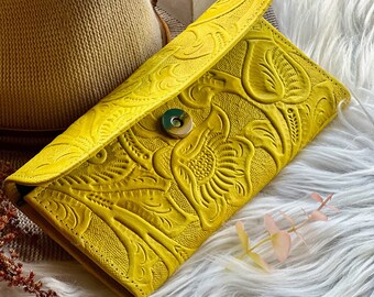 Handcrafted women wallets • Lili of the valley cute wallets • Leather Accessories