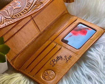 Artisan leather wallets • wallet woman • gifts for her • personalized wallets