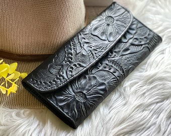 Handmade soft leather wallets for women • Personalized wallet • Gifts for her