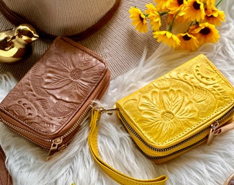 Wristlet Wallets