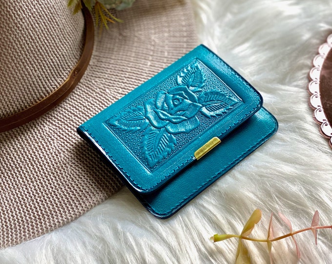 Embossed minimalist wallet  • Small wallet • birthday gifts for her • Slim wallet