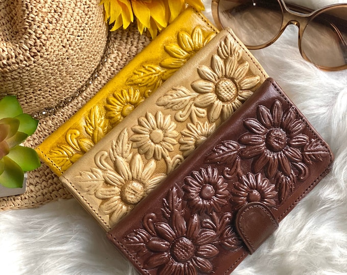 Handmade Sunflower Leather Wallet for Women • Credit Card Holder • Personalized Gifts for Her