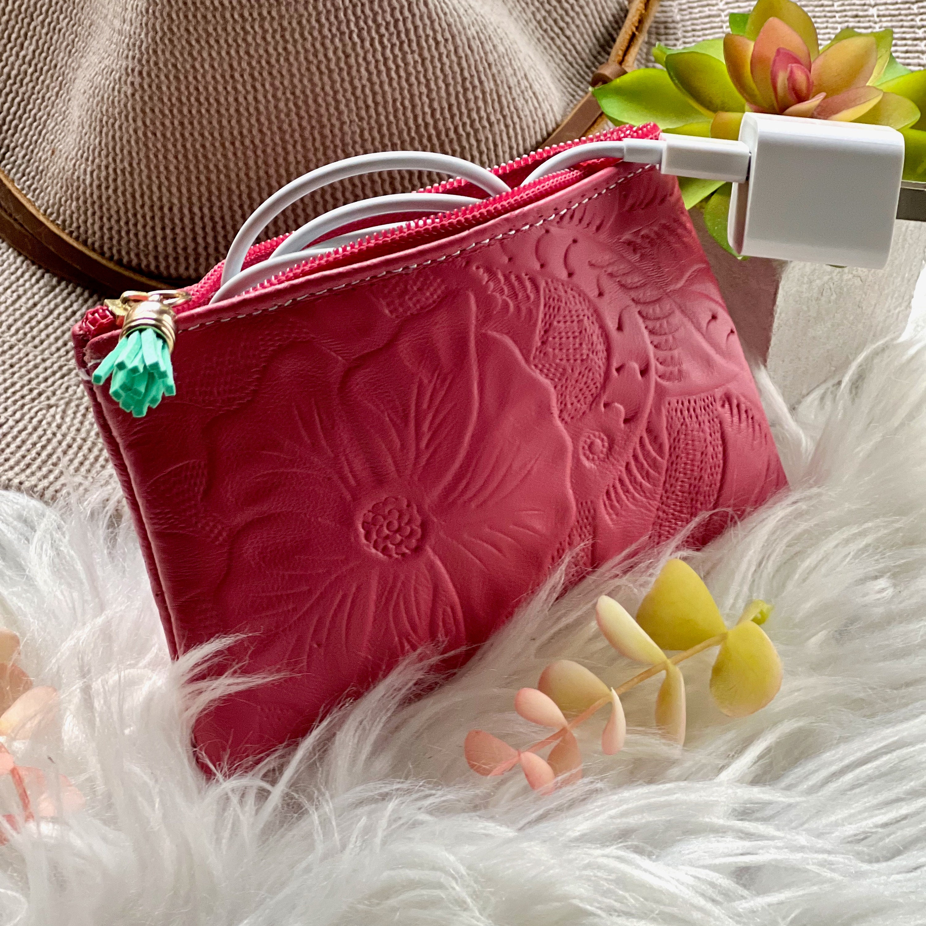 Small leather makeup bag for purse • small cosmetic bag • woman zipper