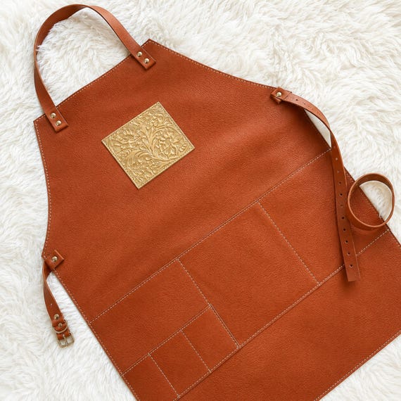 Personalized Leather Apron | Handmade Craft Apron with Pockets | Gardening, Pottery, Artist, Woodworking, BBQ Apron Gift