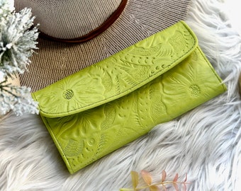 Personalized Leather Wallet for Women: Hibiscus Embossed Slim Card Holder